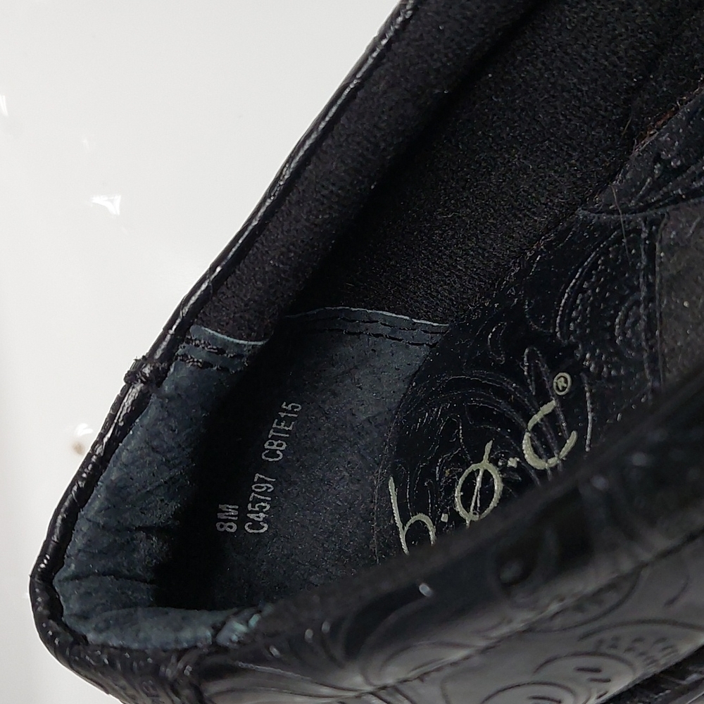 Tooled Look Clogs - Picture 7 of 7